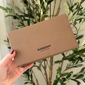 Burberry Tan Brown Gift Box